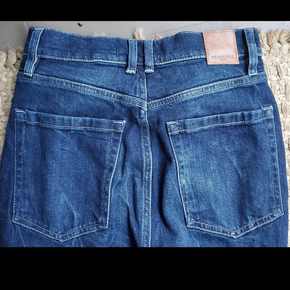 🆕️ We the Free People Ultra High Rise hi waisted Skinny jeans dark Button fly